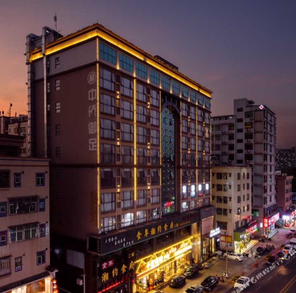 铂尔顿酒店（深圳松岗燕川文化广场店）